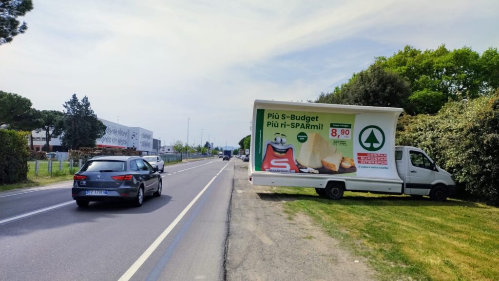 Camion Vela sulla Riviera Adriatica